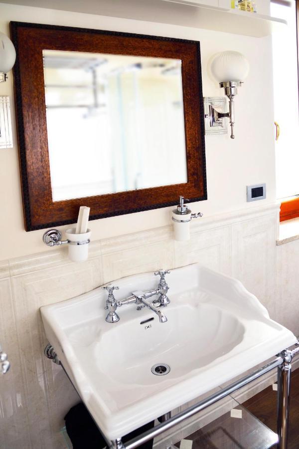 Hotel Regal House Roma Navigatori 23 Zewnętrze zdjęcie